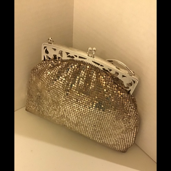 Vintage whiting and Davis Silver Mesh Purse - Picture 1 of 4